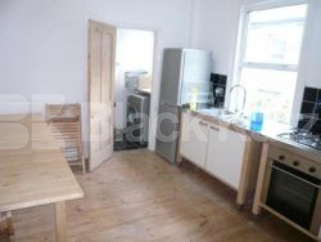 			2 Bedroom, 1 bath, 1 reception Flat			 Southey Road, SEVERN SISTERS